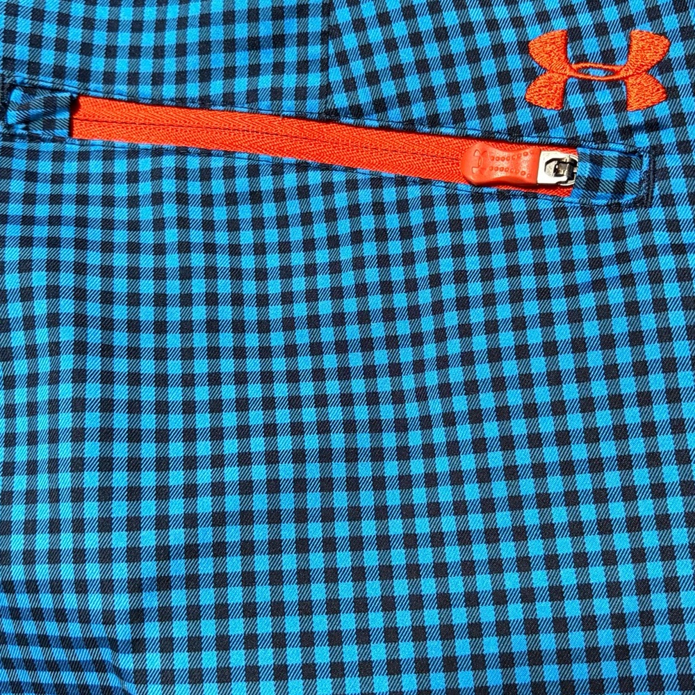 Like New Under Armour Golf DRI-FIT Blue and Black Checkered Shorts 34 - Picture 8 of 10